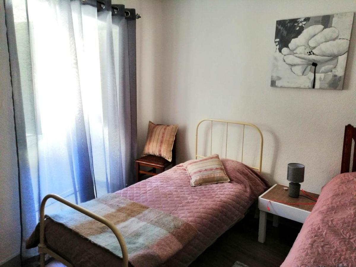 Casa Largo Da Praca Βίλα Alcongosta Εξωτερικό φωτογραφία