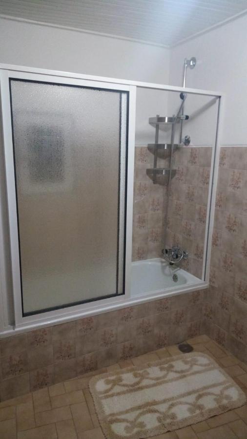 Casa Largo Da Praca Βίλα Alcongosta Εξωτερικό φωτογραφία