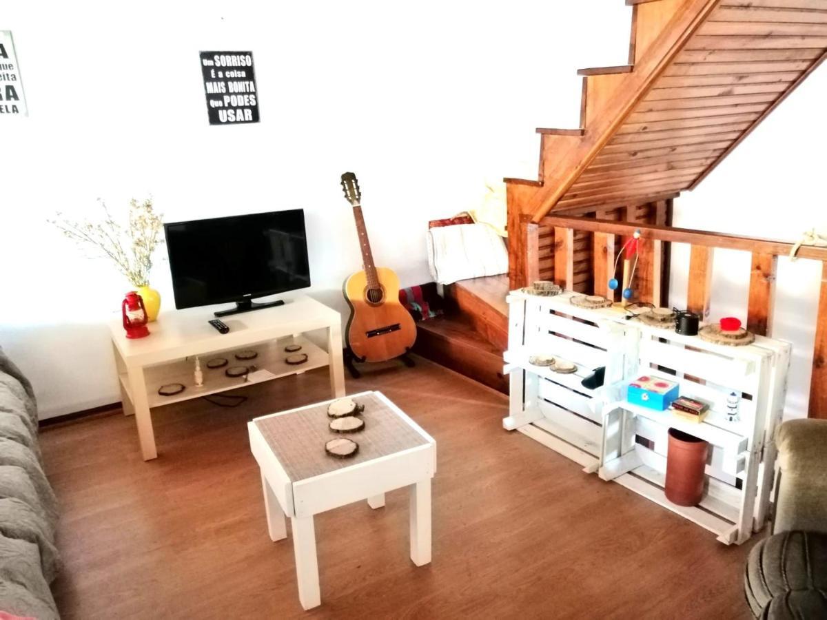 Casa Largo Da Praca Βίλα Alcongosta Εξωτερικό φωτογραφία