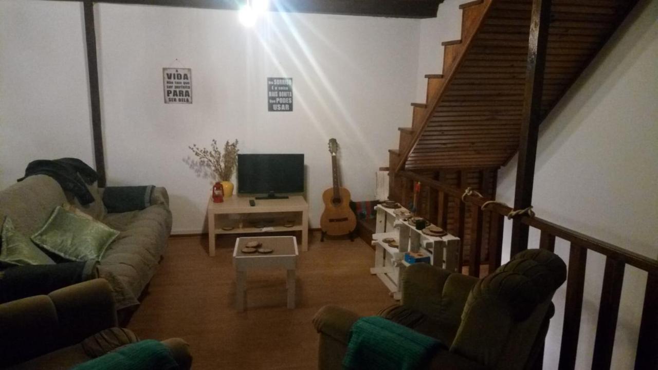 Casa Largo Da Praca Βίλα Alcongosta Εξωτερικό φωτογραφία